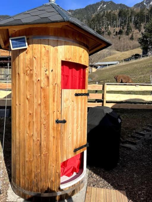 Jurte Beim Lama- & Alpakahof Triesenberg Otel Dış mekan fotoğraf